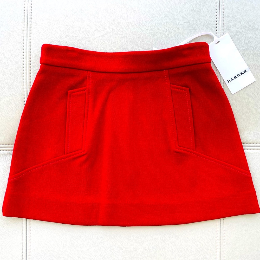 P.A.R.O.S.H.
matelassé mid-rise mini skirt in SCARLET RED faux-pocket details SM